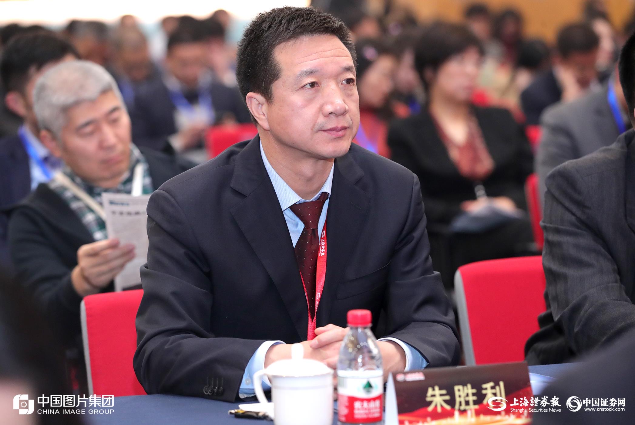 乐动·网站在线注册-乐动(中国)
董事长朱胜利荣膺“金质量”卓越企业家奖