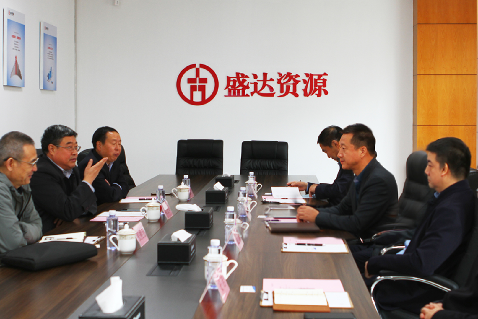 中国华冶科工集团董事长刘玉军率队到访乐动·网站在线注册-乐动(中国)
